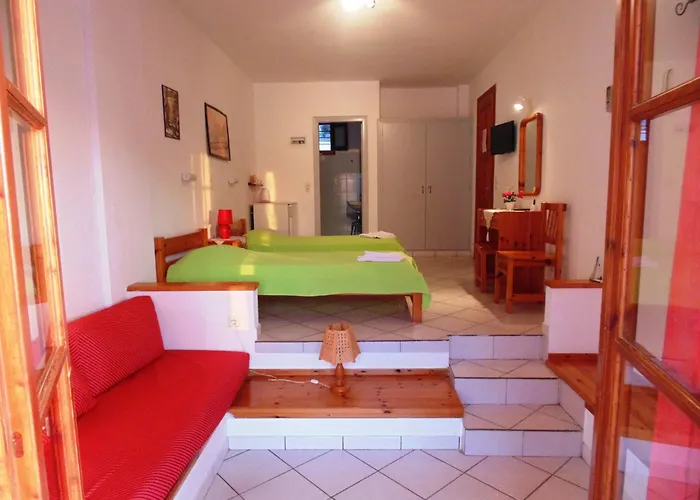 ゲストハウス Froudi カマライ