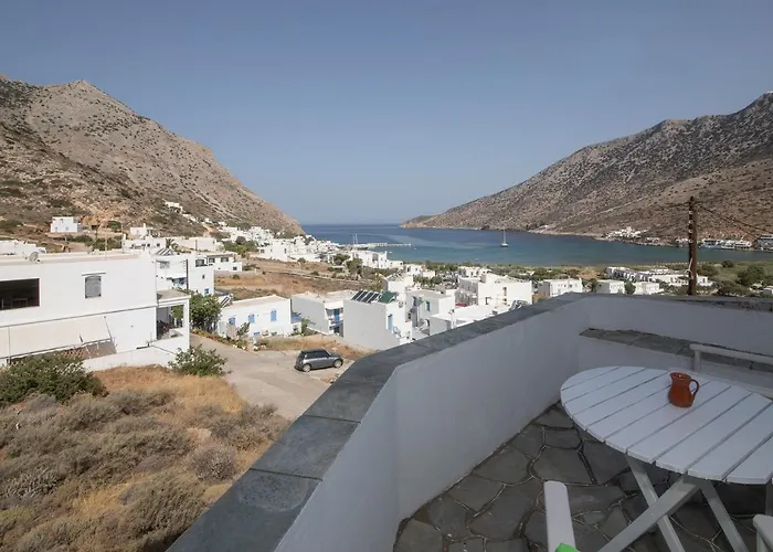 ゲストハウス Froudi カマライ