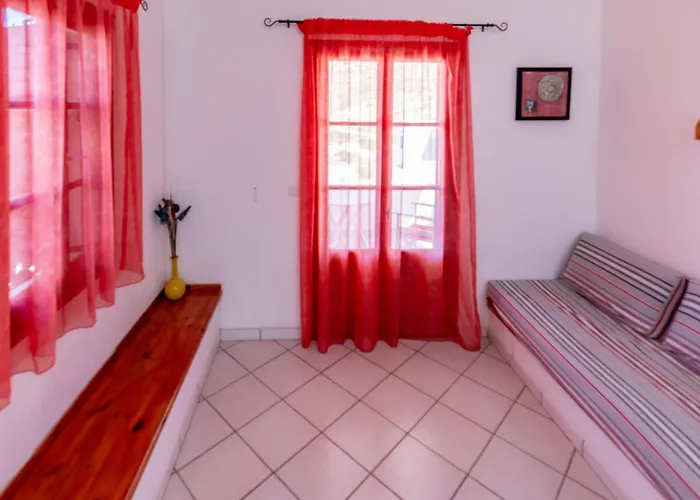 Froudi ゲストハウス カマライ