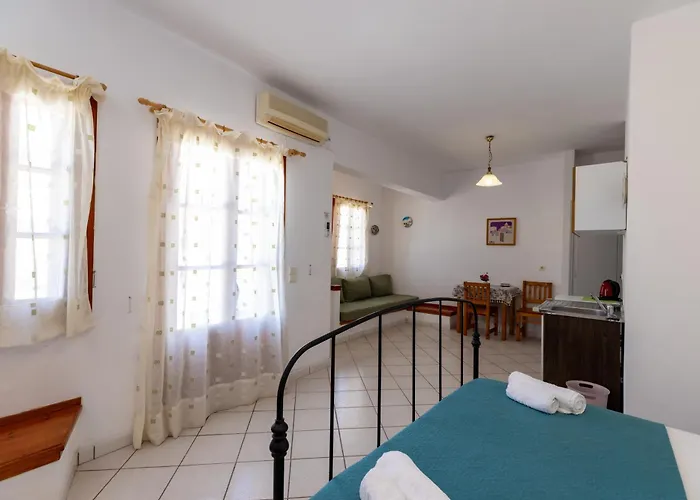 Froudi ゲストハウス カマライ