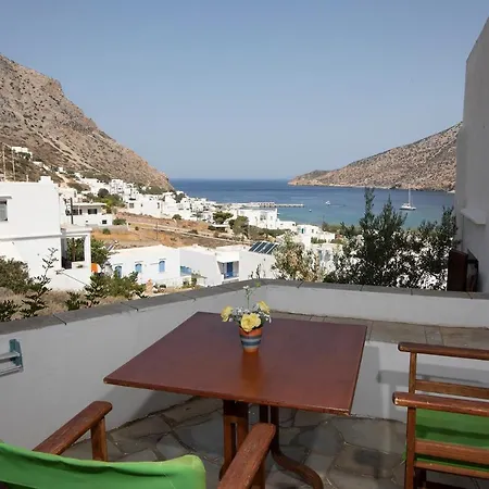 Guest house Froudi Cycladic Stay 3*