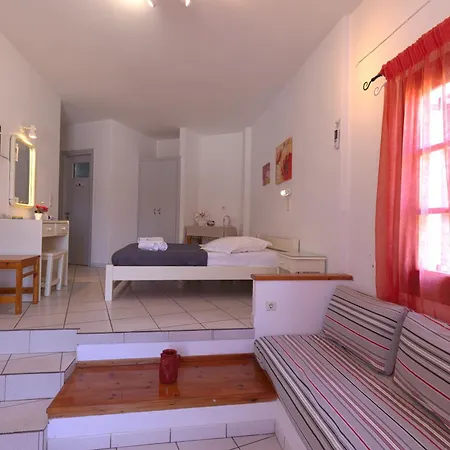 Froudi Kamares (Sifnos)