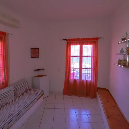 Froudi Cycladic Stay Guest house 3*