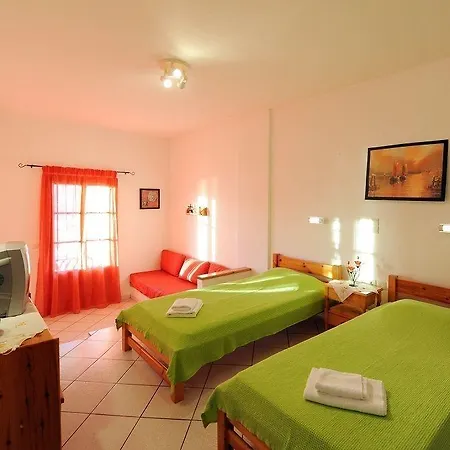 Guest house Froudi Cycladic Stay 3*