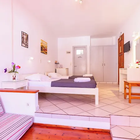 Maison d'hôtes Froudi Cycladic Stay