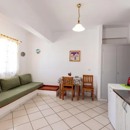 Froudi Cycladic Stay